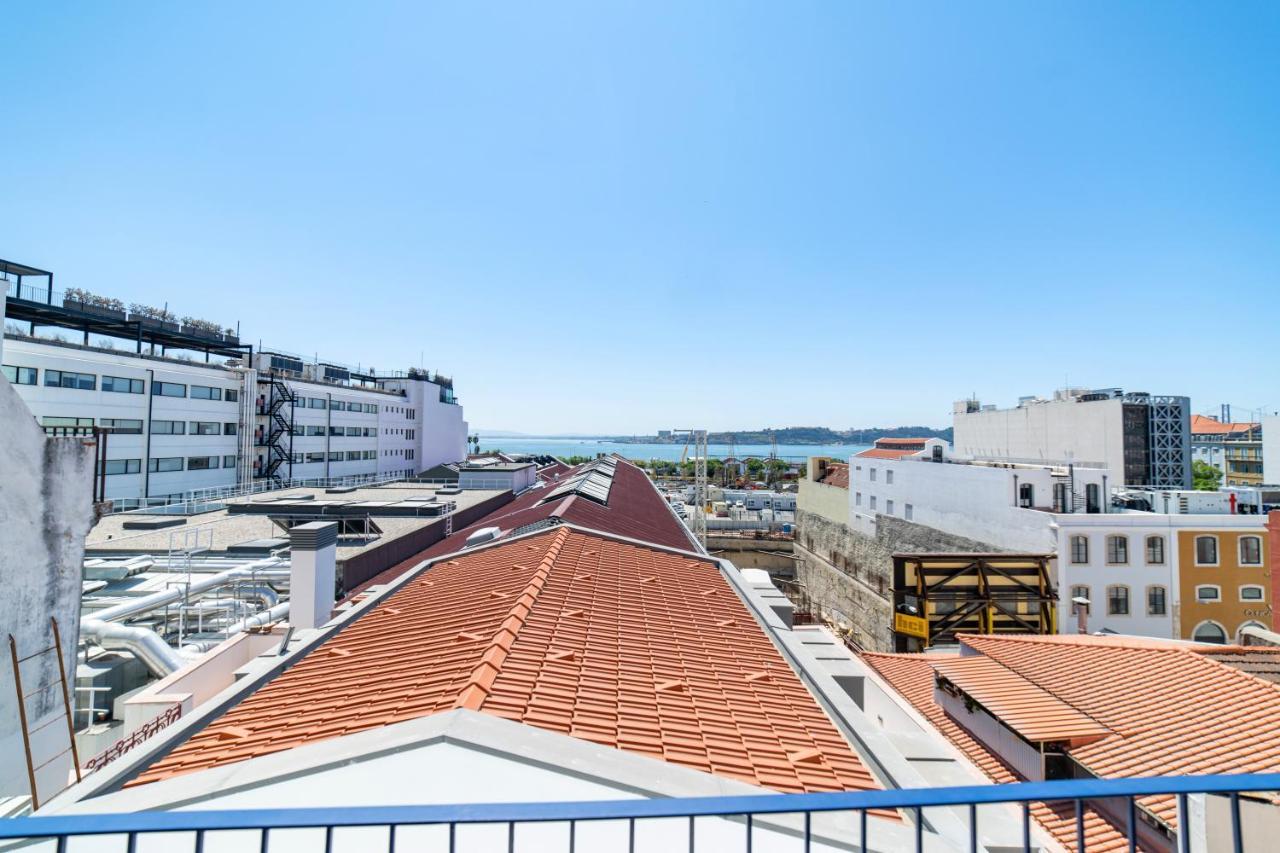 Blue By The River 4 - Unique Penthouse Duplex With A View * Lisbon